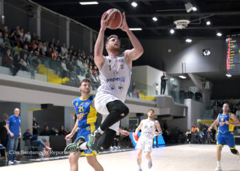 NIENTE POST SEASON. La Paperdì Caserta non sbaglia contro Piombino ma Ravenna sbanca Roma e addio playin