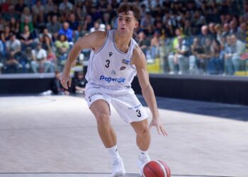 Per la Juvecaserta playin più distanti ma il Davide Mastroianni non molla: “Pensiamo a battere Jesi poi…”