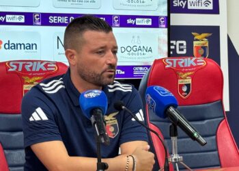 VIDEO. La Casertana cerca risposte in trasferta, Coppitelli: “Foggia in crescita, avversario molto temibile ma punto tanto sulla crescita dei miei”