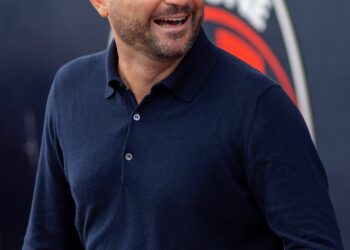 A Crotone è ancora festa per la Casertana, la fotogallery dell’incontro