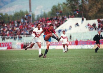 FEBBRE DA DERBY. Fermanelli non dimentica: “Quel missile al ’93 che ammutolì l’Arechi. Spero che la Casertana domenica faccia male alla Salernitana”