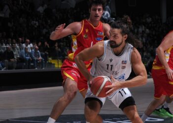 Altra grande rimonta della Paperdì Caserta, Ravenna si arrende al Palapiccolo. Ecco la fotogallery dell’incontro