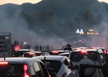 INFERNO SULLA SALERNO-REGGIO CALABRIA. Scontri ultrà, le foto