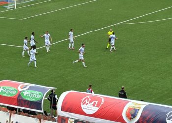 Casertana ingenua, il Casarano ringrazia e la travolge al Pinto