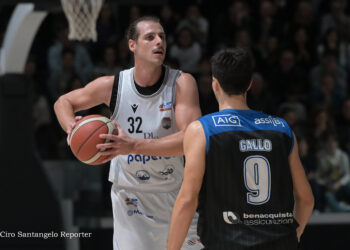 La Paperdì supera Latina e fa sognare i tifosi. Il post gara di coach Lardo e Vittorio Nobile