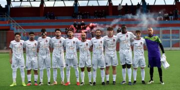 PARI A RETI BIANCHE TRA CELLOLE E VILLA LITERNO: rossoblù a piccoli passi verso la salvezza diretta