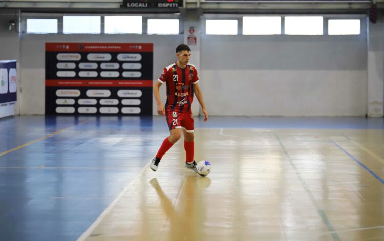 Cianciola autore di una tripletta