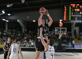 La Juvecaserta continua a perdere pezzi, Jesi ne approfitta e domina i bianconeri