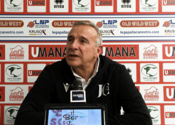 Coach Lardo striglia Caserta: “Regalato il primo quarto a Chiusi. Loro con più cuore e grinta di noi”