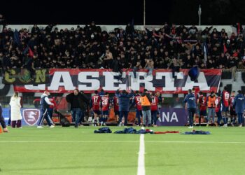 Dominio rossoblù nel derby, Casertana padrona contro la Salernitana. La fotogallery dell’incontro
