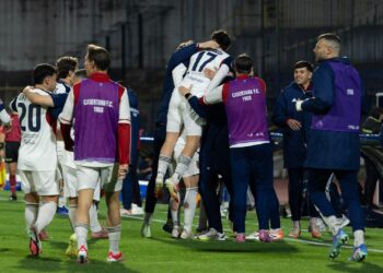 La Casertana si prende il derby con la Cavese e scatta verso il terzo posto