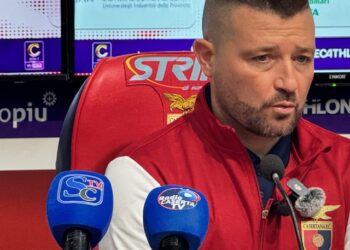 Casertana, il 3° posto nel mirino. Mister Coppitelli: “Derby tosto contro una Cavese in forma. Vincere per continuare a salire”