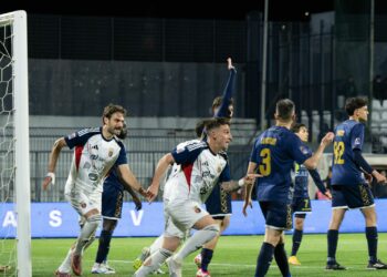 Casarotto gela il ‘Lamberti’, alla Casertana derby e tre punti. La fotogallery dell’incontro