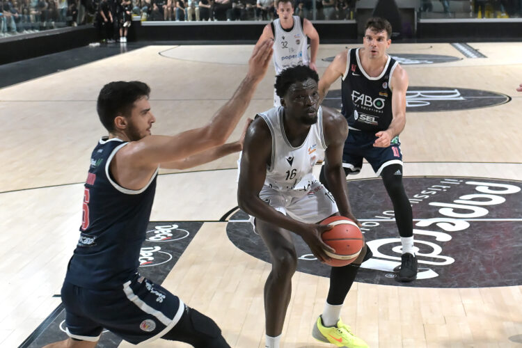 Keller Ly-Lee in azione