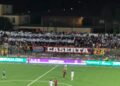Casertana-Savoia, proteste allo stadio “Pinto”: il duro striscione degli ultras sui ritardi del nuovo impianto