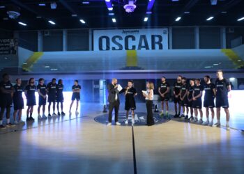 La Juvecaserta pronta al debutto in A2. Ieri sera grande entusiasmo alla presentazione ufficiale