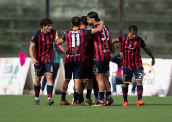 Stellone parte con un sorriso. La Casertana vince in rimonta, il Monopoli si arrende al Pinto