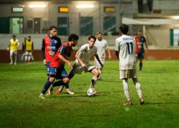 POKER DELLA PUTEOLANA AL MALCAPITATO GRAZZANISE: tre ex gladiator stendono la compagine ospite