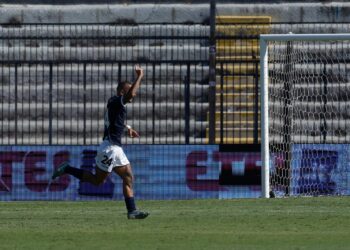 La Casertana cade ancora, il derby di Cava inguaia Espinal