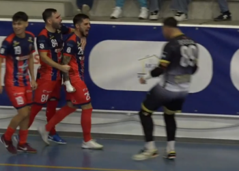 Alla Casertana Futsal basta un tempo per battere l’Ardea: primo brindisi in A2 per i rossoblù