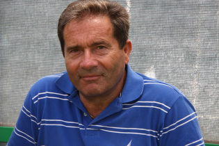 Marcianise, D’Anna fa un passo indietro: “Fare il massimo non è bastato, il titolo è in vendita”